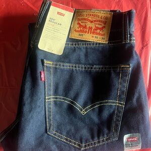 Levi’s 505 Regular Jeans NWT 30x30 Dark Wash Straight Leg Classic Fit